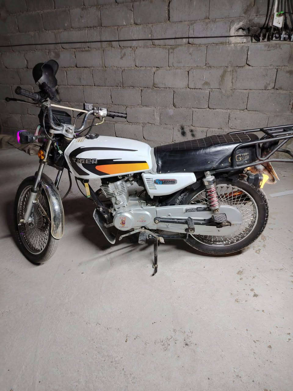 السلام عليكم دراجه موديل 2023 للبيع 
العنوان بغداد اليوسفيه القصر الأوسط
***********
