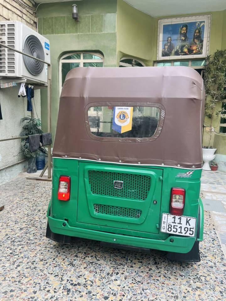 السلام عليكم… تكتك مديل 2022 الشهر الـ7  رقم بغداد انكليزي باسمي ثاني يوم تحويل دوس ابلادي ممعمره تكتك حلوه والمكينه خير من الله عارضها 8300 وبيها مجال حك الجيه هـ*********** مكاني مدينه الصدر
