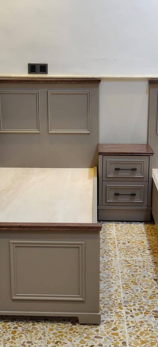 5 ملم داخل وخارج
صبغ حراري داخل وخارج
تقطيع حسب الطلب 
مواد بالكامل اصليه 100 ٪ وبضمان  
للاستفسار الاتصال على الرقم 
***********  💫💫 الانبار الرمادي شارع المعارض
#اكسبلور #حطاطة #غرف #اخشاب
