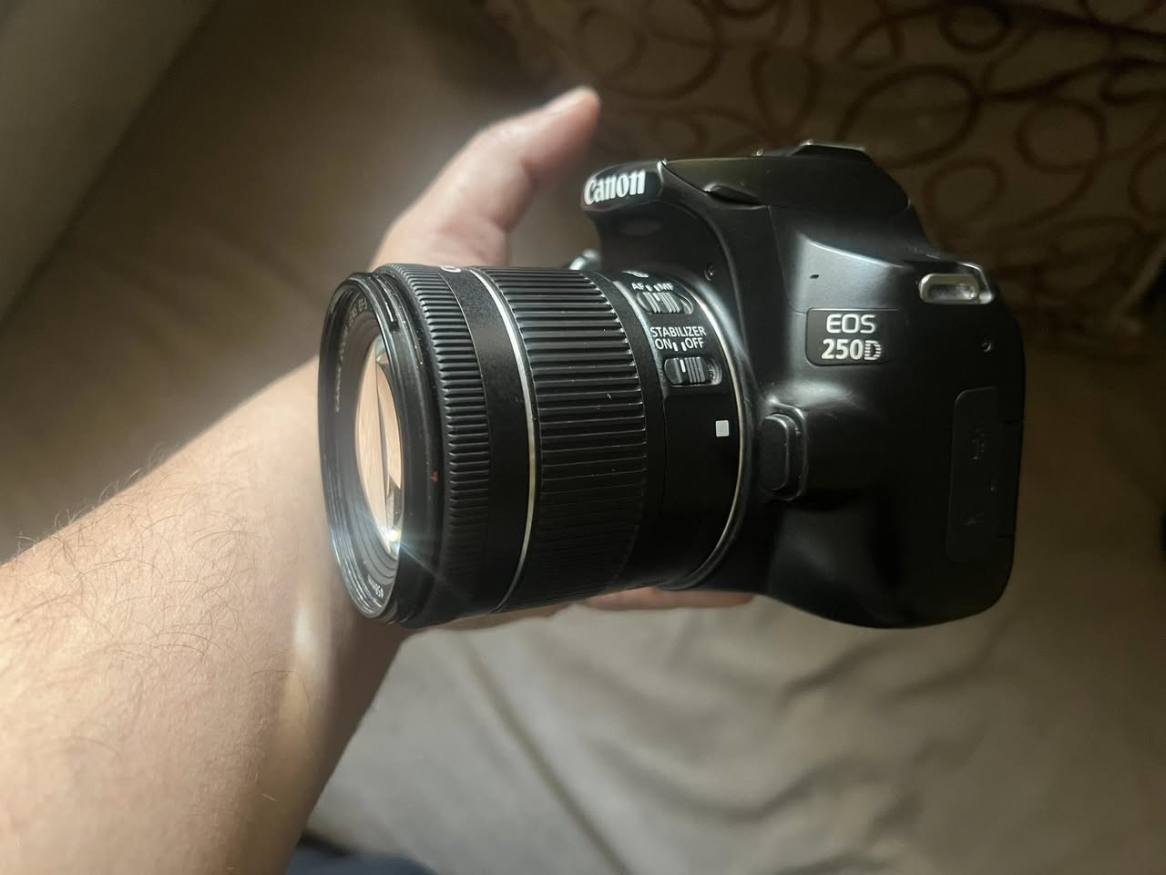 كاميرا 250 d كانون مع كل ملحقاتها الاصليه سعرها 510 بغداد الزعفرانية ***********
