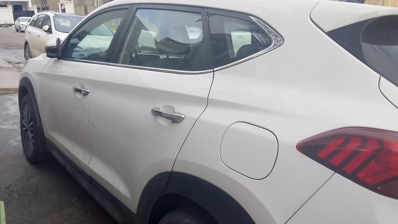 السلام عليكم
للبيع توسان 2019 خليجي بانوراما السعر 160 السونار موضح بالصور.


**إذا كنت صاحب هذا الإعلان وتريد حذفه لأي سبب، رجاءا أرسل رسالة إلى الدعم الفني**