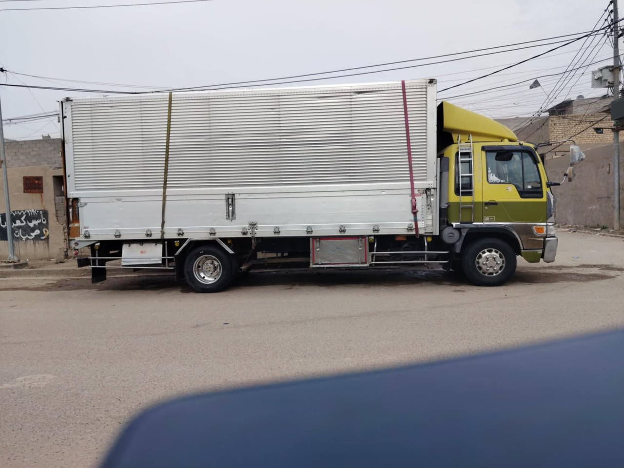 السلام عليكم
حافظة مگصوصة بعدها ممشتغلة ماطور وصوندات ودكم موجودات طولها ٦ وربع عرضها مترين و٢٢ بطن 

للبيع او مراوس ببدي ٦ وربع 

السعر ٤٠ ورقة قفل 

عنواني بغداد 

***********
