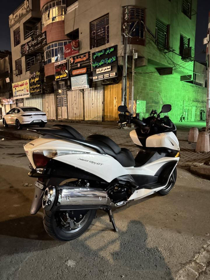 سلام عليكم 
سلفر ونج 
جيتي 400
كفاله عام من صبغ 
مكينه كلجات كفاله دراجه رمبه 
جيب أقوه فيتر وتعال افحص جاهز ترايك الشمال 
سعر 24وبيه مجال الشراي 
ملاحض دراجه ماشيه 72مامصفر منزله ماشيه 60
دراجه وخايسه مثل ذني بشارع 
مكاني مدينت صدر شماعيه 
***********
