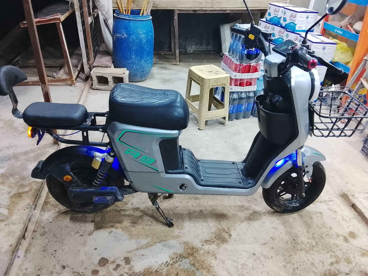 السلام عليكم  دراجة شحن نوع R9 للبيع السعر 350 وبيه مجال الشراي يتصل ويدلل 077195669


**إذا كنت صاحب هذا الإعلان وتريد حذفه لأي سبب، رجاءا أرسل رسالة إلى الدعم الفني**