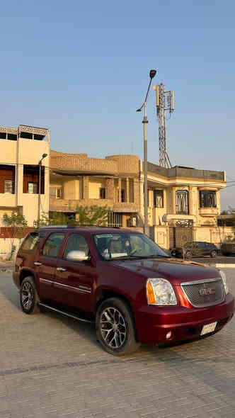 السلام عليكم 
يوكن دنللي فول الموصفات  فئه ltz
موديل 2008
السياره نضيفه حلوه مال بيت  
باقي التفاصيل. اتصل عله هاذه الرقم 
***********
