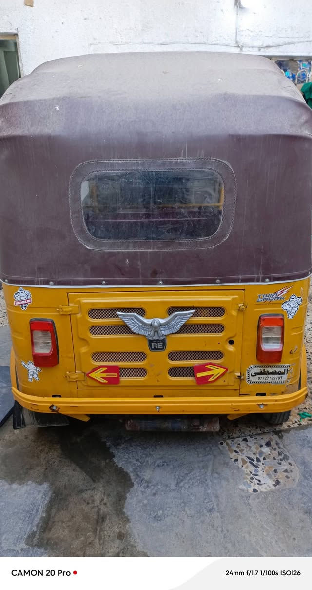 يا الله السلام عليكم
تكتك باجاج موديل 20 رقم انكليزي 
تكتك خير من الله موضحة كدامكم نظيفة قطرة مال خياس ما بيهه الدوسات معمرات والغد تكحيل قليل تكتك خير من الله ماشغل وحلوة الشراي يتصل خاص او يتصل واتس اب فقط العنوان بغداد المعامل بغداد ***********
السعر 6 مليون و بيهه مجال حگ الجية
