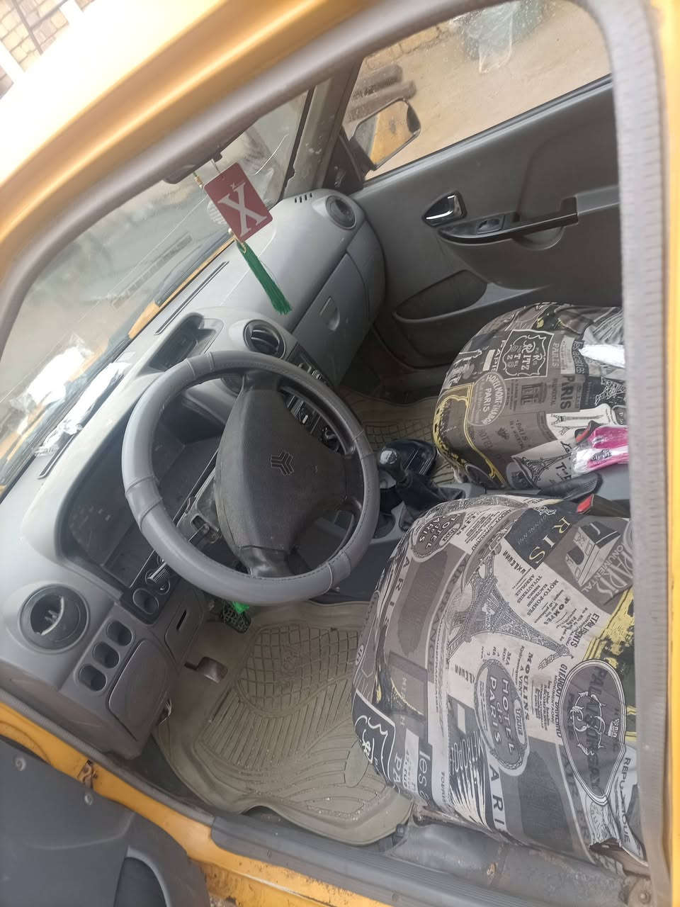 سلام عليكم سايبه موديل 2012سياره خير من الله كير ومحرك مكفولات تخم تاير خلفي جديد سنوية صاقطه رقم ميسان احمر رقم ميسان احمر راعيه موجود اتريد ادير يدير ثاني يوم ولباقي شوفت عينك ابيعلك كوم حديد السعر 13 مكانه ميسان رقم بي واتساب ***********
