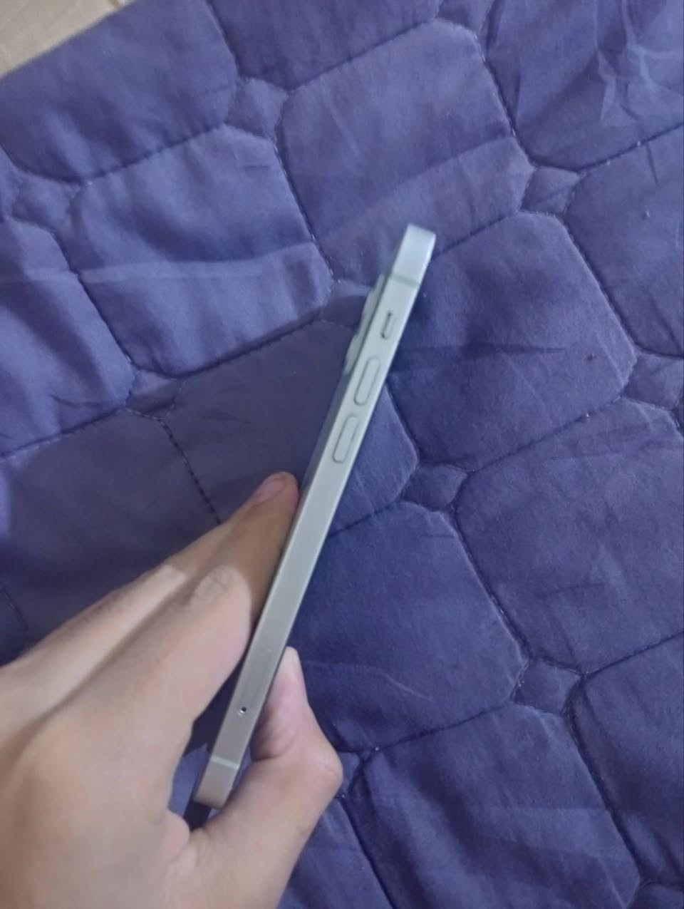 ايفون ١٢ عادي ذاكره ١٢٨ بطاريه ٧٦ جهاز نضيف حيل بلادي وتر بروف ممستبدل اي قطعه ولا مفتوح نضيف حيل مكاني بغداد حي عامل للمراوس او بيع حسب رغبه متواجد فيس


**إذا كنت صاحب هذا الإعلان وتريد حذفه لأي سبب، رجاءا أرسل رسالة إلى الدعم الفني**