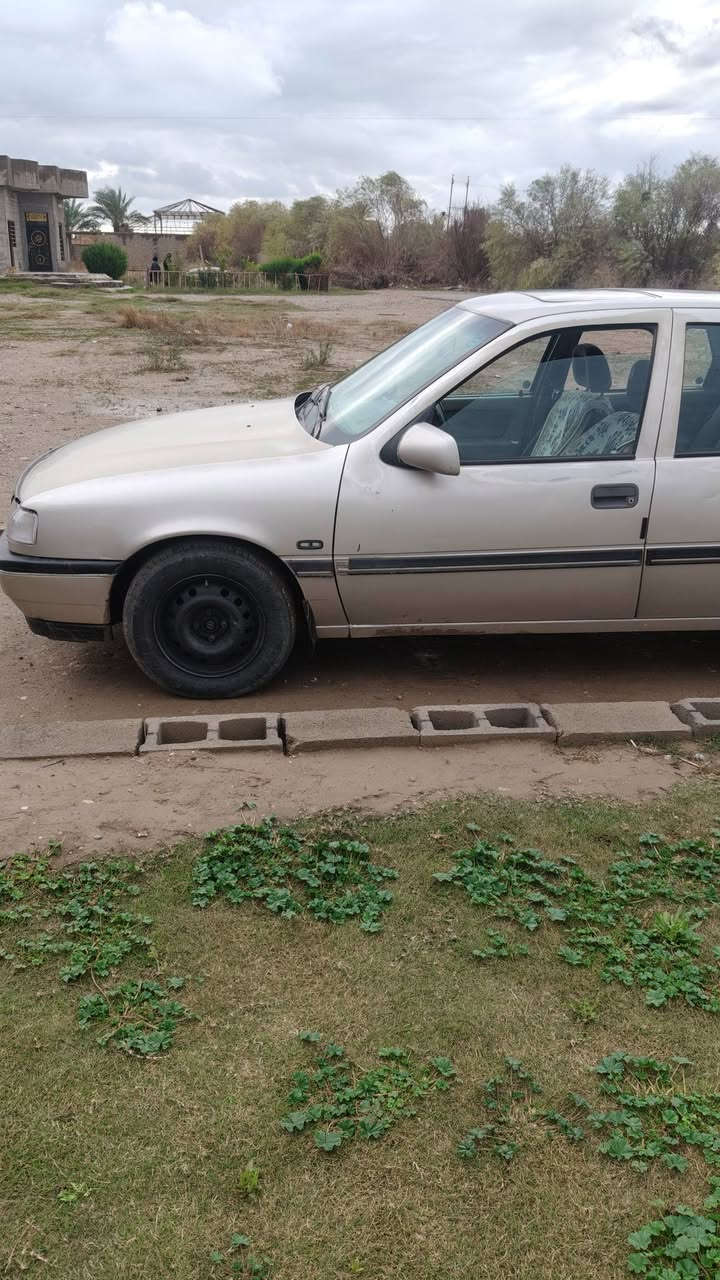 السلام عليكم أوبل  فگترا للبيع شرط محرك وگير صدر سيارة حلوة مال بيت رقم سليمانية سنوية لل27  
العنوان محافظة صلاح الدين قضاء 
السعر 38 وبيها مجال لا أحد يگول غالية كلشي اكو بالسوگ 
رقم ***********
