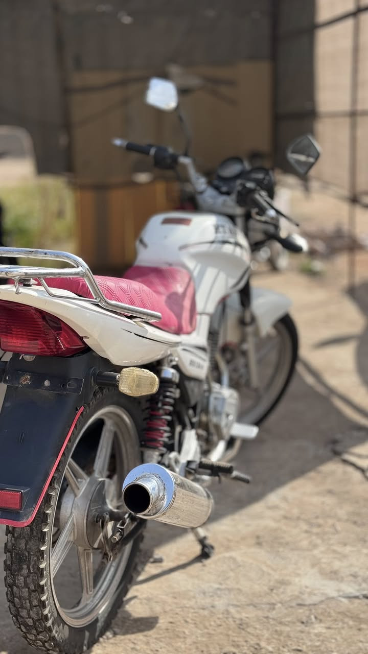 هيوشه موديل ١٧
للبيع ٦٢٥ الف 
مكان الرمادي
***********
***********
