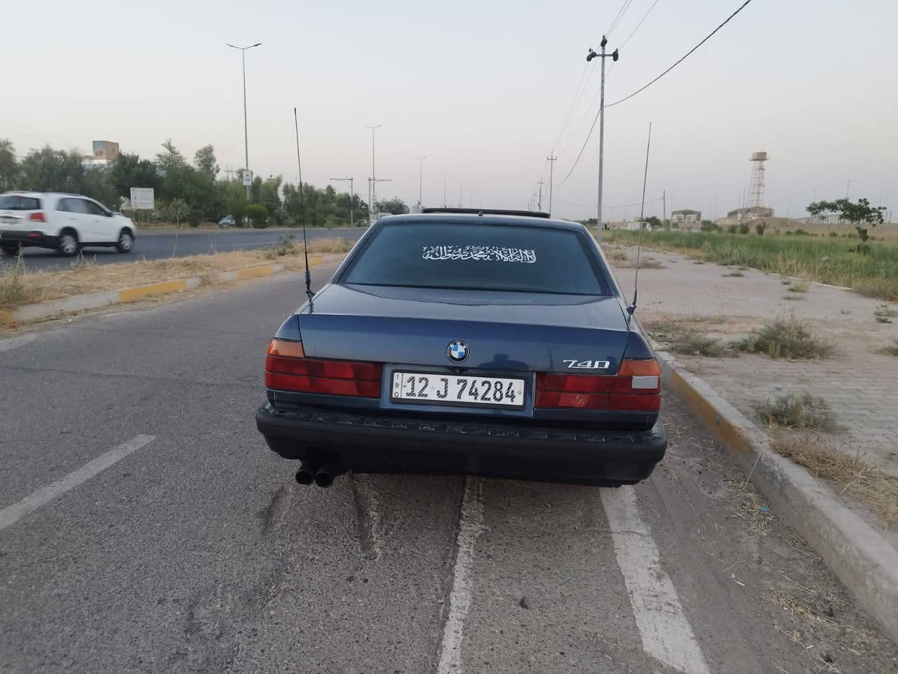 السلام عليكم بي ام 730 V8 اصل وفصل V8 رقم نينوى انگليزي سنويه جديد گير عادي تبريد ثلج سيارة بدون حادث شرط صبغ جمالية موديل 93 شرط كهربائيات كلها شغالة تخم تاير جديد تريد تحويل تريد وكالة شرط محرك لوك بلادي گير عادي سيارة ترايها يخبل السعر 55 بطاقة بانزين بيها مكان السيارة كركوك رقم مبايل***********

