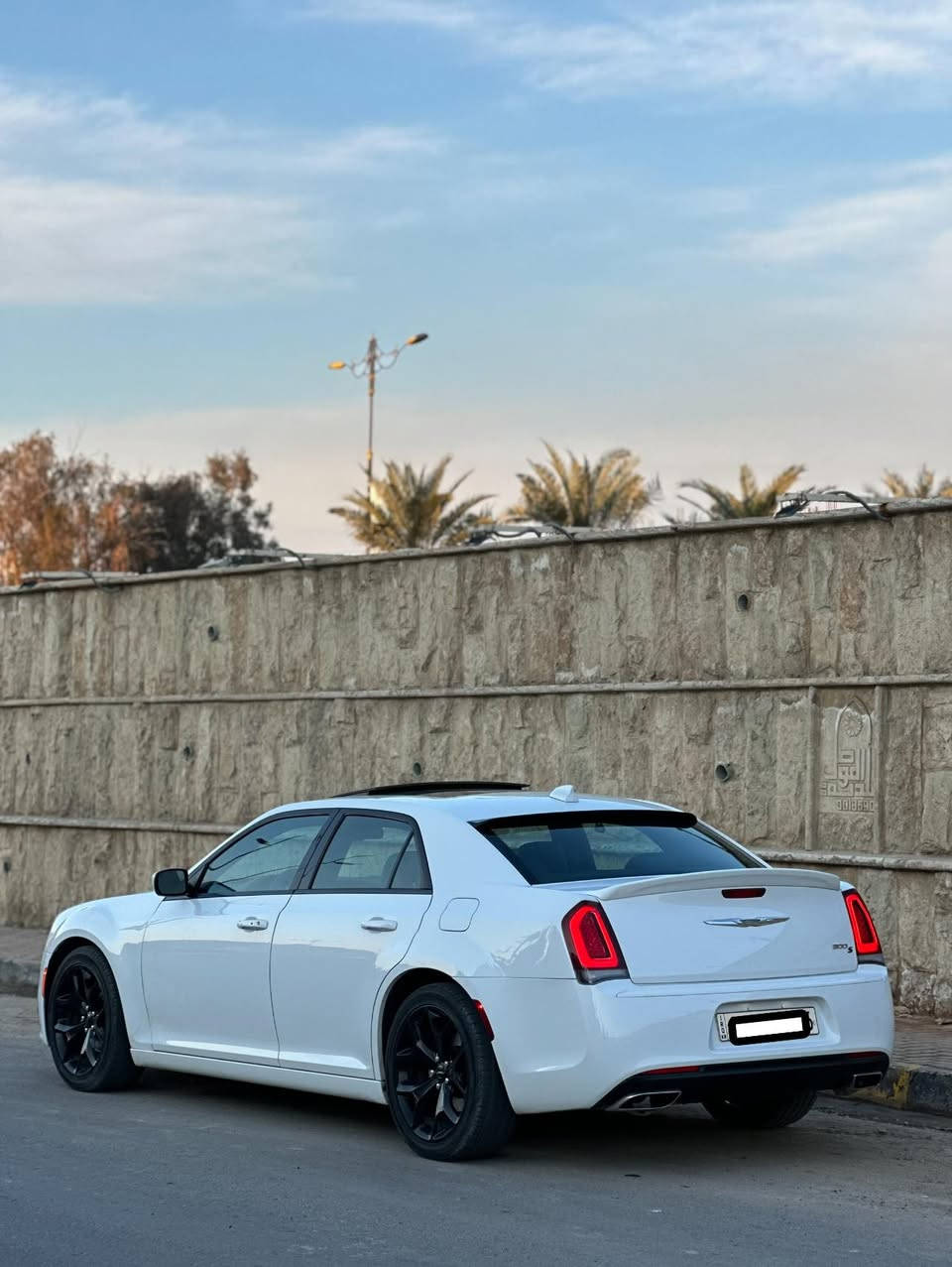 السلام عليكم
الشايب المرغوب
اوباما S
الموديل ٢٠١٨
ماشيه ٦٨ الف ميل 
سنويه جديد 
هزه جدي 
رقم أربيل 
شرط التحويل 
.
الدخول كلين 
بيها بارد باب السايق كلش بسيط 
بيها فحص كامل يم فحص نينوى 
.
المواصفات
المحرك : V6 . 3.6L 
 پانوراما 
 مصابيح امامية زنون مع LED 
شاشه كبيرة مع نظام ملاحة نفكيشن GPS 
مقاعد أمامية كهربائية عدد 2
مقاعد أمامية وتدفئه
تشغيل عن بعد 
قطعتين تبريد 
مقاعد جلد 
ستيرن كهربائي 
محدد سرعة 
تلفون بلوتوث 
كاميرا خلفية 
كير شفتر بالستيرن 
دخول ذكي (بصمة) 
.
الموقع الموصل حي نركال 
لمعرفه السعر الاتصال على الرقم
رجاءاً بس الشراي يتصل
***********
