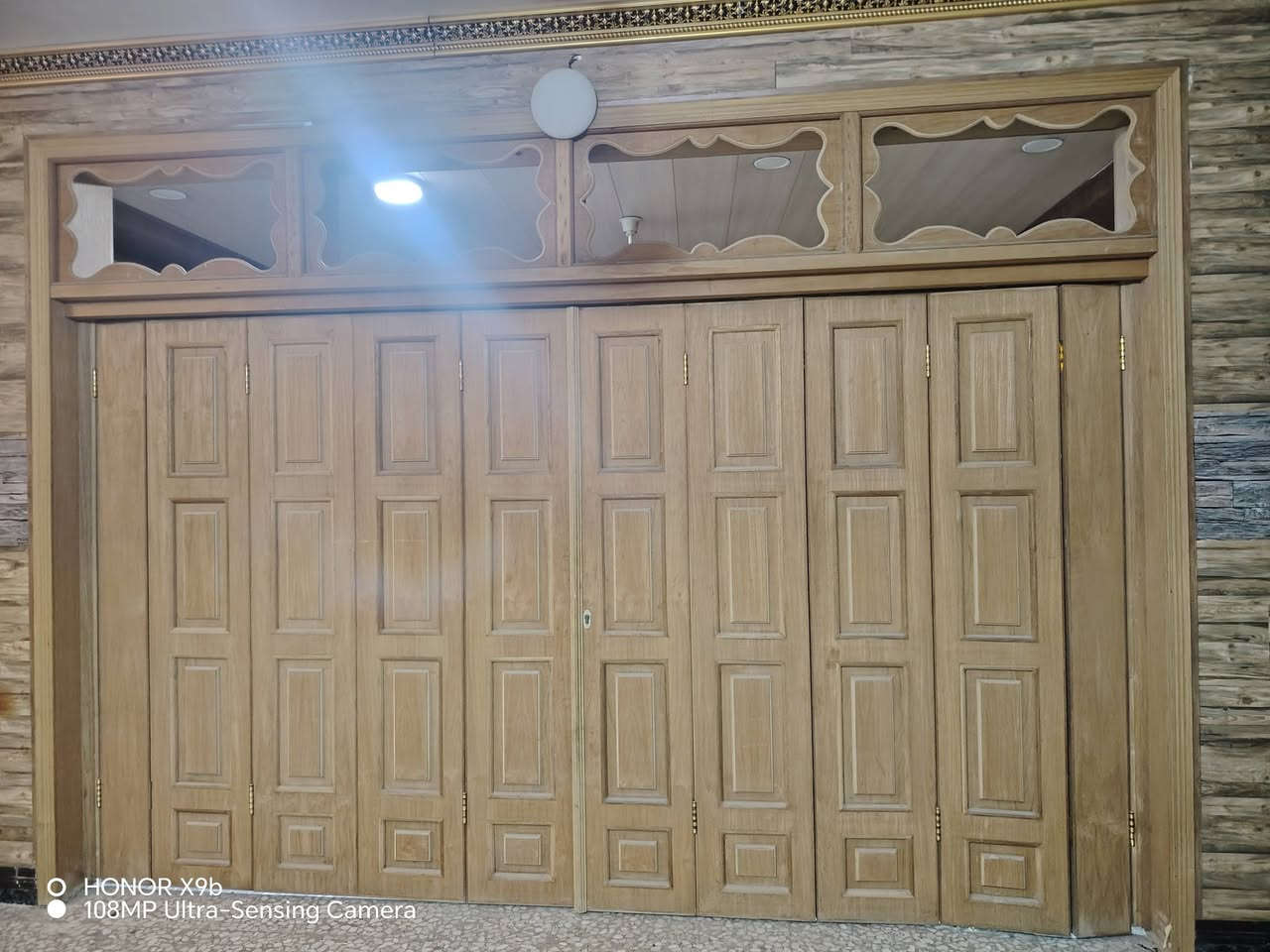 السلام عليكم باب دفتريه للبيع 3.5متر جديده بعده ما مصبوغه
***********
