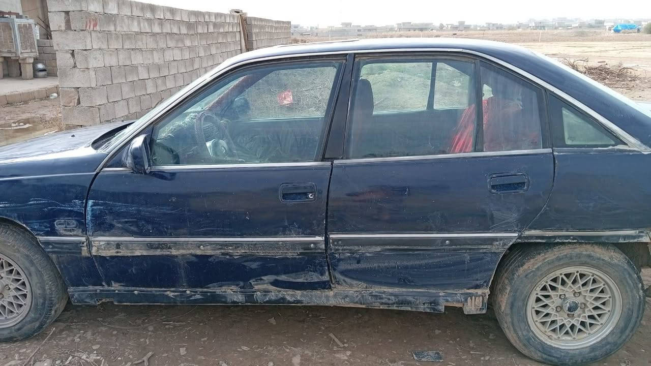 مكلف بالنشر للبيع اوميكا حجم 20 موديل 91 رقم نينوى الماني سنويه ساقطه 2018 شرط التحويل الشرعي موجود والوكيل يحولك سياره مال بيت يعوزها بعض الترتيبات محرك گير انضاف اطارات فوك النص عمر السعر 22 وبيها مجال بسيط وترهم مراوس حسب القناعه بس صاحبها ماعنده فرق فوكها العنوان القيارة قرية الزاوية الاتصال على صاحبها على الرقم ***********
