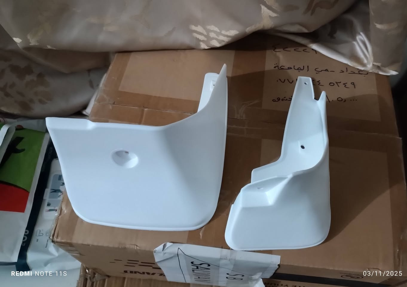 السلام  عليكم...  غراض كورلا للبيع...يوجد توصيل لكل محافظات...***********
1/دكت تبريد ابو الساعة 25الف.. 
2/واقيات طين ابيض 20الف.. 
3/حصيرة جنطة نيكل 20الف... 
4/ولف حماوة اصلي 15الف.. 
5/مطريات ابواب ام خط. نيكل 20الف... 
6/صاجيات ابواب دكم 35الف تخم... 
7 /سستم نيكل ابواب 30الف... 
8/شريط استيرن ابو فسفورة15الف.. 
9/سكوب مثلث 25الف... 
10/راديتر تدفئة 30الف... 
11/ قبغ كفر مراية باتمان زوج 25الف.. 
12/غطاء محرك امريكي 20الف
