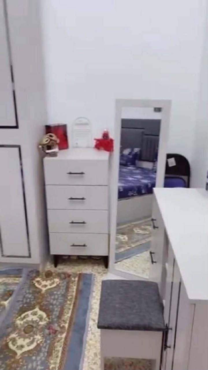 غرفه تركيه 10قطع جربايه مخزن جك
*موديل  الفرح  المودرن*@@

*10 قطع  كنتور ملحق 3 متر*

*1- ضهر بلوك*

*2- برغي وچوي حديد*

 *سرير  مخزن*

*5- شغل درجه اولى*

عنوان ديالى خان بني سعد


**إذا كنت صاحب هذا الإعلان وتريد حذفه لأي سبب، رجاءا أرسل رسالة إلى الدعم الفني**