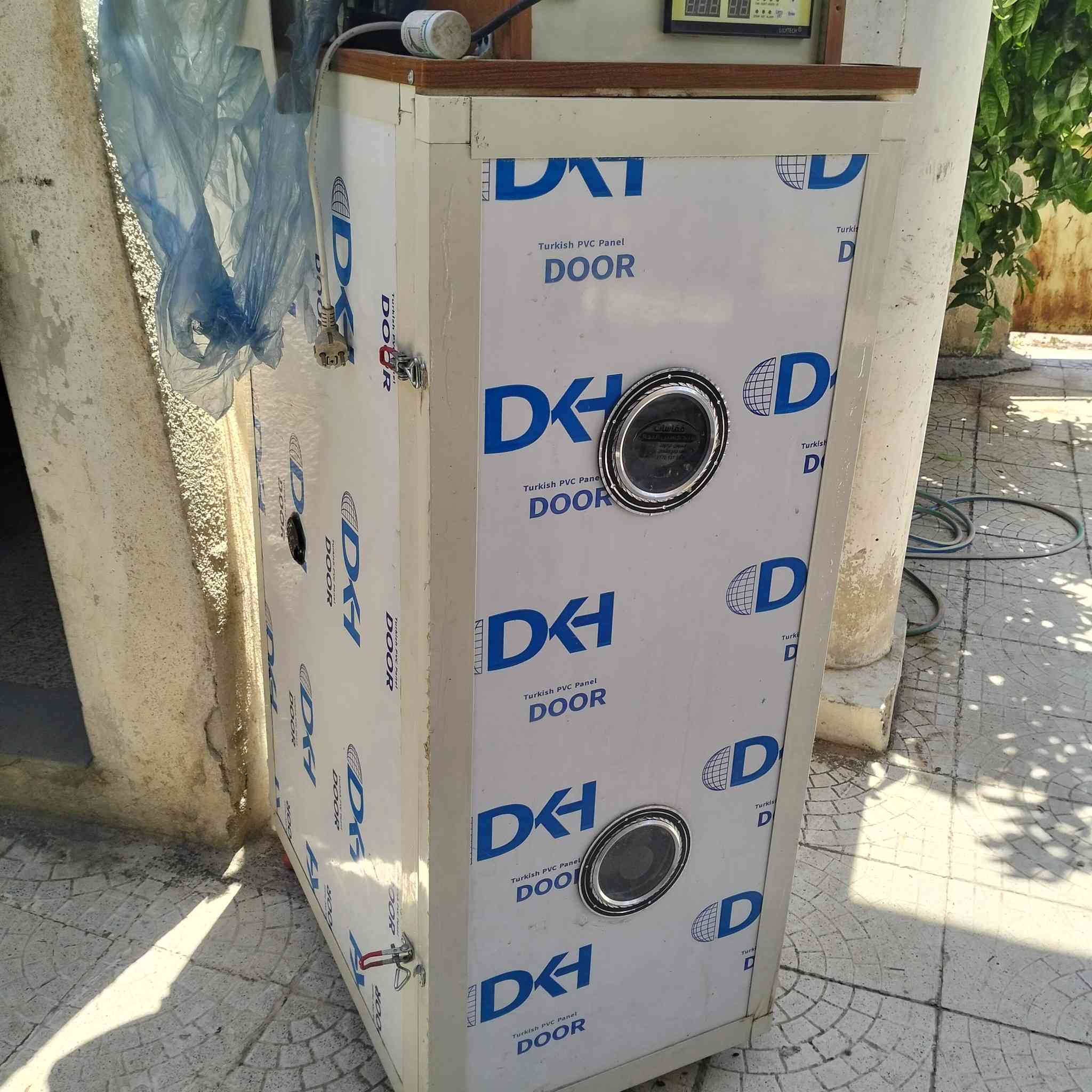 السلام عليكم 
مفقس للبيع
سعة500بيضه سعر300
مستخدم فقسه واحده فقط
للأستفسار0772148424


**إذا كنت صاحب هذا الإعلان وتريد حذفه لأي سبب، رجاءا أرسل رسالة إلى الدعم الفني**