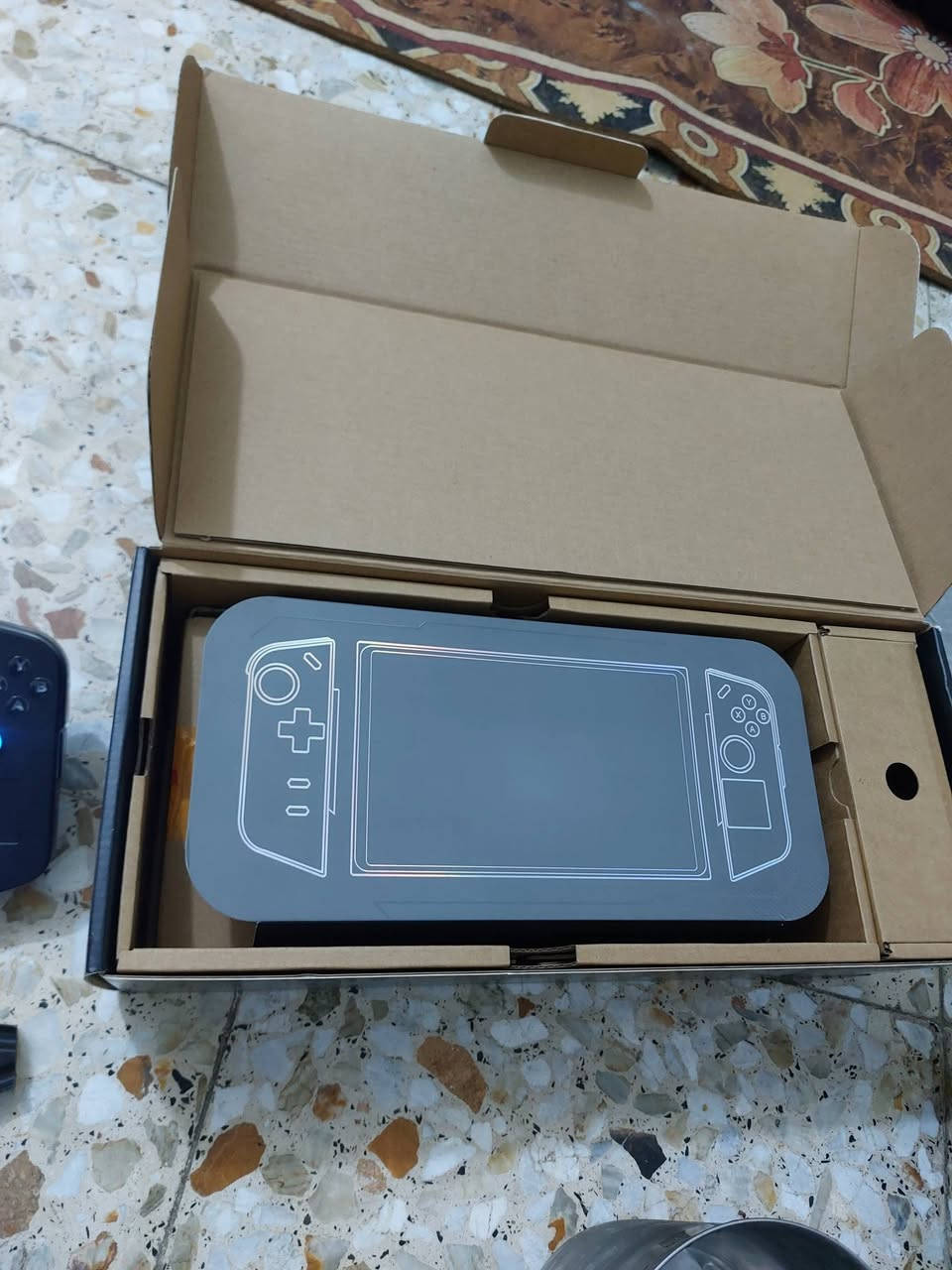 ليجن كو لينوفو
ذاكره 1T
بدلت البطاريه مالته خليت دبل بطاريه وبطاريته القديمه بعدها جديده هم موجوده وياا 
كفر للجهاز وكفر للجوستك السعر ٨٧٥ وبي مجال مكاني بغداد


**إذا كنت صاحب هذا الإعلان وتريد حذفه لأي سبب، رجاءا أرسل رسالة إلى الدعم الفني**