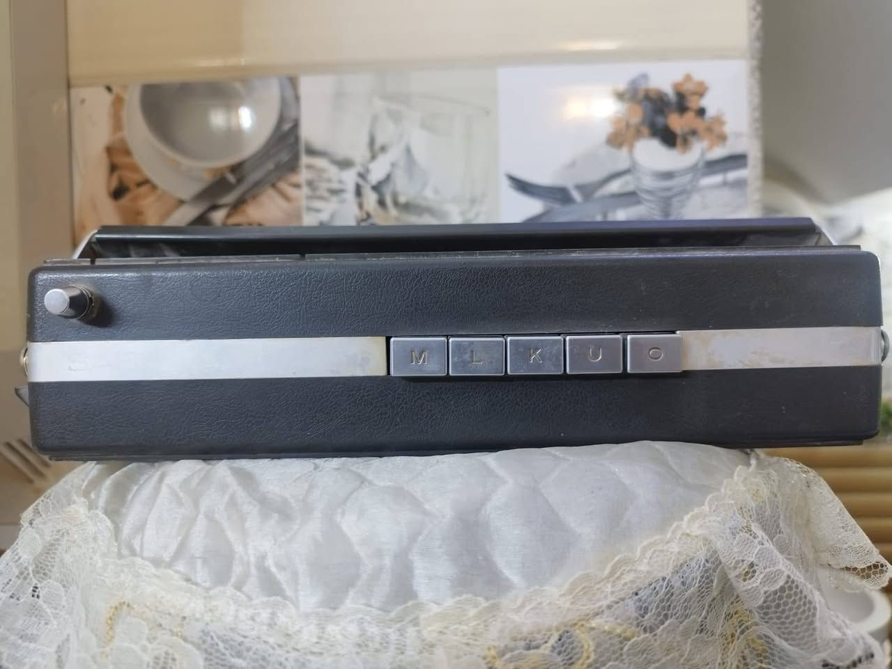 سلام عليكم راديو الماني SABA القطعه قديمه ونادره سعره 75 الف


**إذا كنت صاحب هذا الإعلان وتريد حذفه لأي سبب، رجاءا أرسل رسالة إلى الدعم الفني**