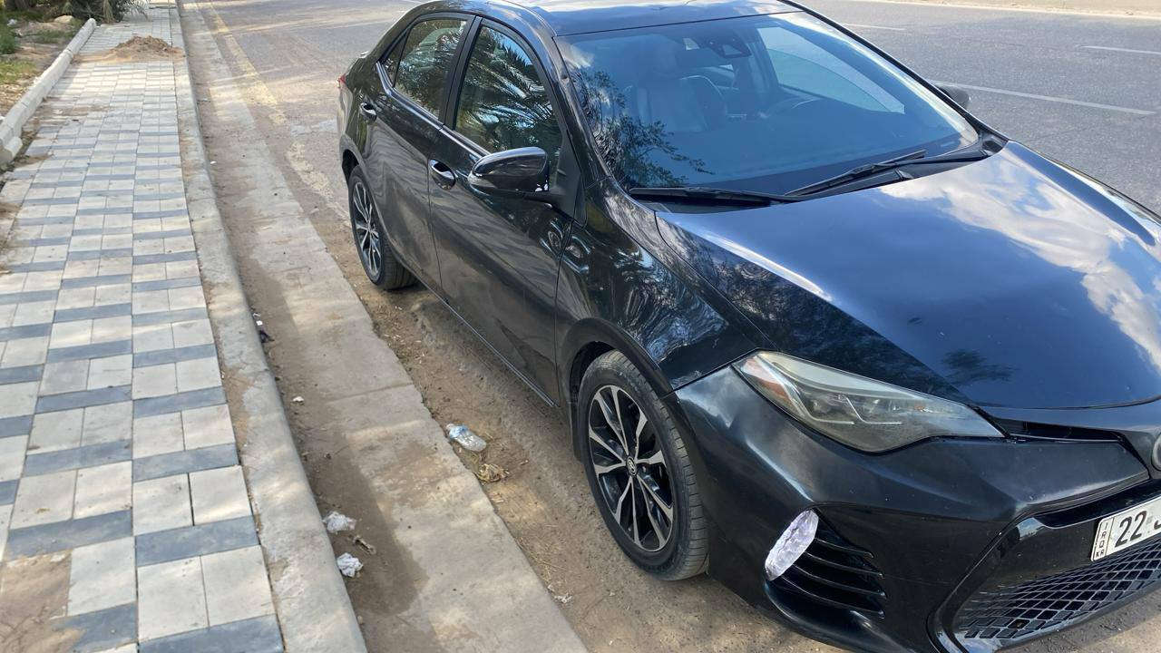 السلام عليكم
كورله موديل ٢٠١٧SE
الموصفات معروفة 
تحكم استيرن 
اشاير بالمري 
رادار 
كامرة 
شفتات تحكم استيرن 
بيها قطعتين وحده صبغ بالعراق 
وحادث أمريكي قطعة مبدل 
  موضح بالسونار 
السعر ١٢٠ورقة وبيها مجال 
*********** رقم التلفون 
مكان السيارة بغداد الكرخ شارع حيفا بغداد, العراق
