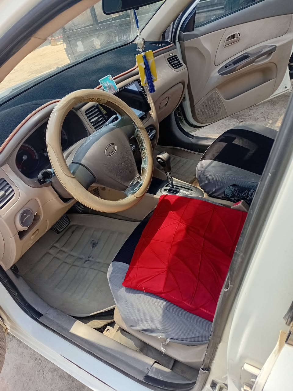 السعر ب85
سلام عليكم كيا ريو مديل 12 مكفوله بيه ضربه بلجملغ الخلفي الأيمن كلش بصيطه ضربته ما عابره لا داخل   مكينه 1600 تبريد عوزه بس غاز رقم السياره بصره نكليزي بسمي سنويه جديده شاشه كامره مكاني سماوه رميثه لاستفسار نتصل هاذه رقمي ***********
