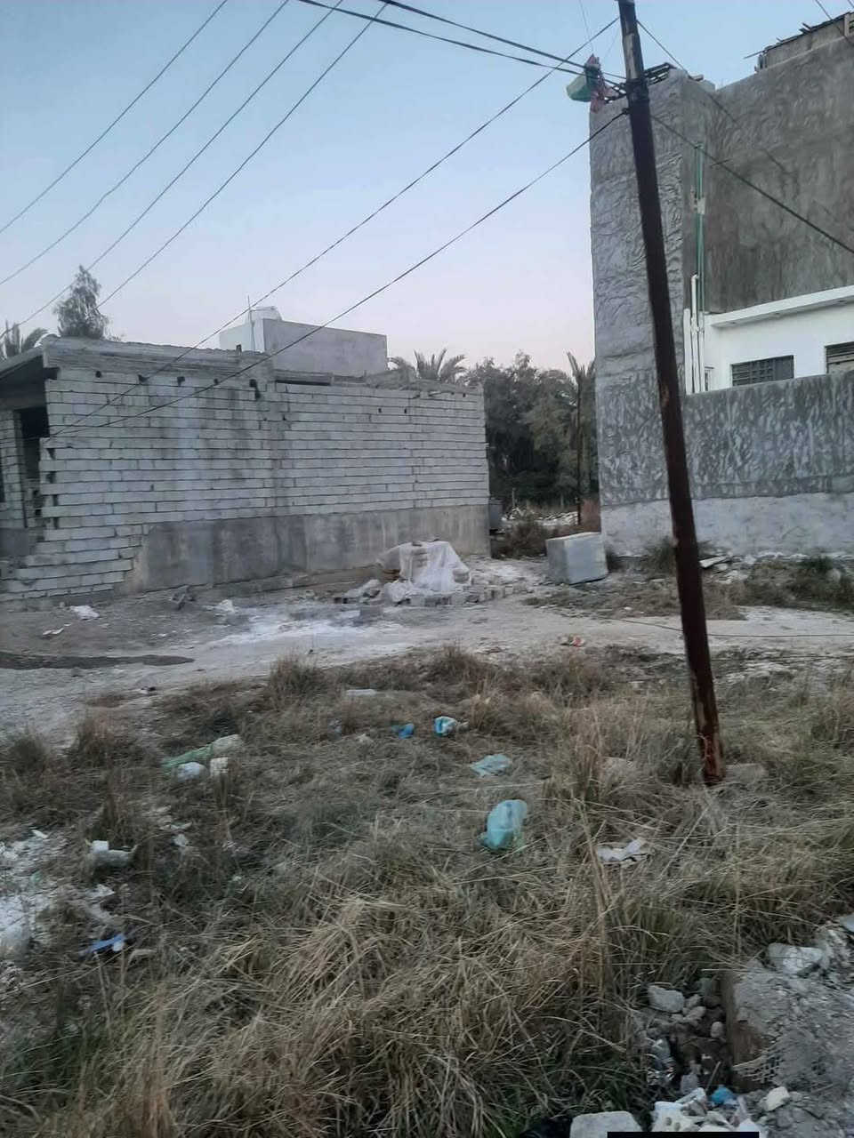 للبيع مساحته 150 متر بسعر 26 مليون فقط تريده اقصط او نقد
الموقع ديالى بعقوبه المركز منطقه كنف مدخل كنطره خليل باشه صنف العقار ملك صرف زراعي سند قرار 25 بيع مباشر من صاحب القطعه مع وكاله وقرار محكمه القطعه ركن عرض شارع 10 متر ومتوفره جميع الخدمات يمه تعبد عن شارع العام خريسان وسوق بعقوبه 800 متر الموقع مميز جداً 
الاستفسار اكثر اتصل على الرقم يوجد وتساب وتفاصيل اكثر 
‏‪***********‬‏ اليوسف العقار
