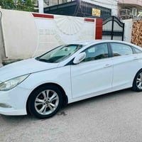 سوناتا 2012 خليجي ابيض 2400 باسمي بيها باب خلفي صبغ موضح بلسونار مكان ...