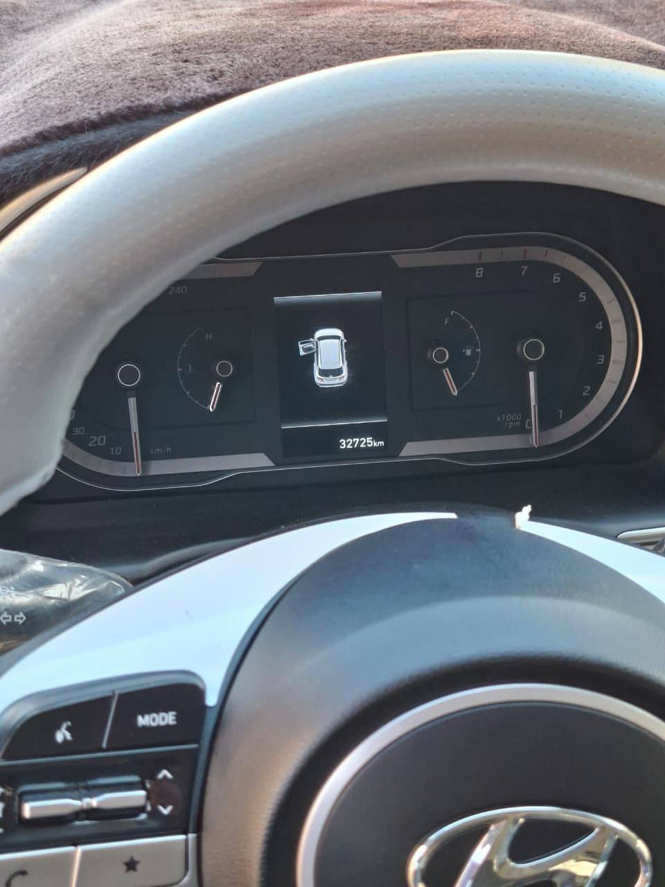 سلام عليكم
توكسان للبيع موديل ٢٠٢٣ خليجي رقم بغداد 
مواصفات / بصمة تشغيل 
بصمة ابواب ٢ 
تشغيل عن بعد 
مكينة ٢٠٠٠ دوش
ماشية ٣٣ 
وباقي مواصفات المعروفه 
وبيها سونار موضح بالصور
السعر ٢١٥ ورقه 
العنوان / ديالى - بعقوبه
الشراي يتصل ع الارقام التاليه:
***********
*********** يوجد واتس اب
