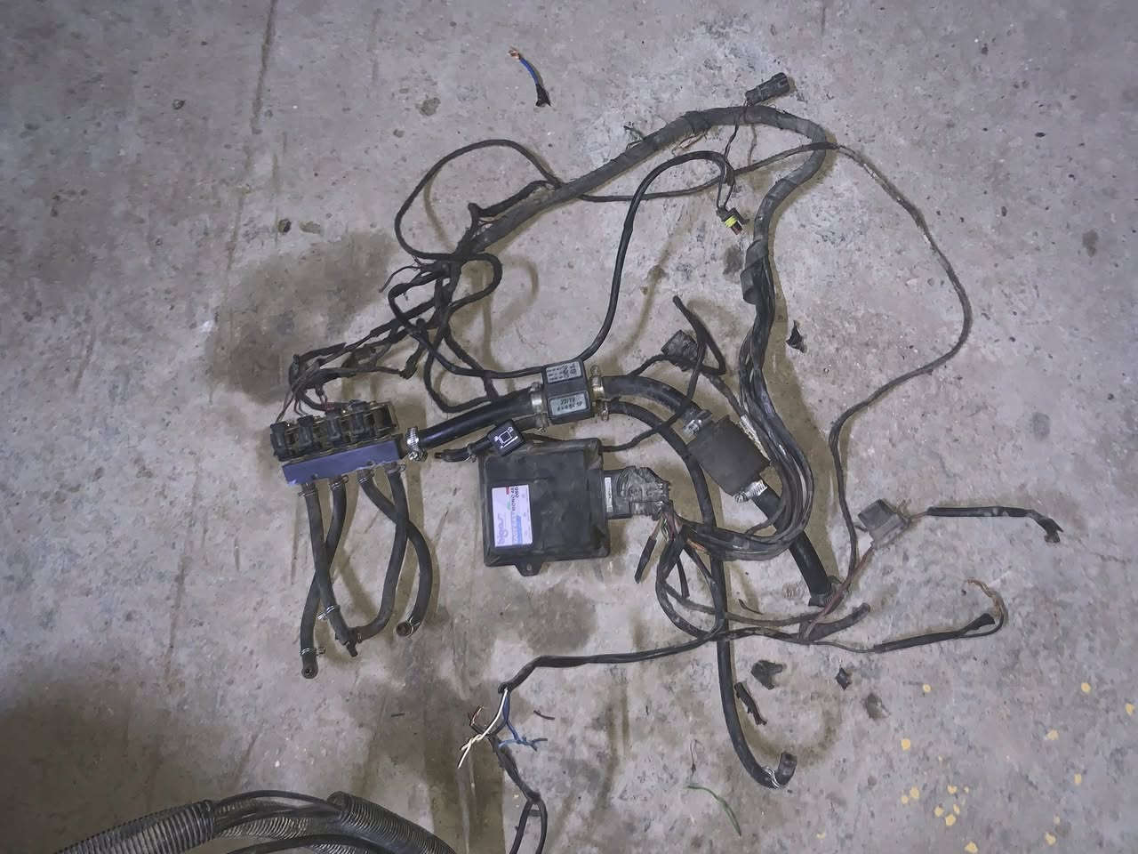 السلام عليكم
منضومه غاز إيطاليه نوعيهً زينه 4سلندر للبيع السعر 225الف وبيها مجال منضومه نضيفه المكان بغداد قرب مخابز باب الاغا للاتصال ***********حجي ابو يوسف
