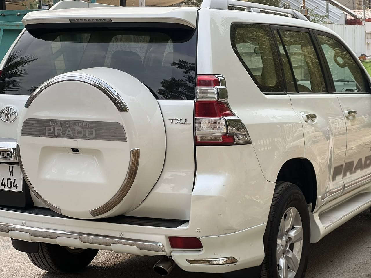 برادو 2014 رقم بغداد بسمي
ماشيه ٢٠٠ مكفوله عدا بارد بلباب الخلفي بسيط 

موصفات ل TXL

٦ سلندر محرك ٤٠٠٠

بصمة 

كشنات جلد + كهرباء 

حساس امامي خلفي 

اشاير مري + شفط 

زنون 

تحكمات

شاشه 

٧ راكب 

سعرهة ٣٢٠ وبيها مجال 

الاسفسار ***********
