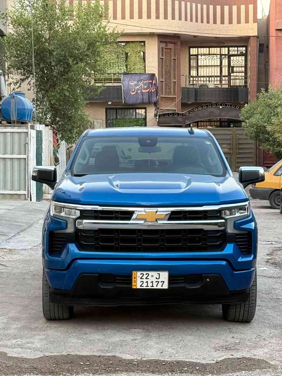 سلام وعليكم
للبيع سلفرادو لون مميز ورقم مميز مديل LT  2023 
 
محرك 5300 گير تعليگ المرغوب 

مواصفات 

كشن كهرباء 

عداد دجيتل 

ويل كب 

شاشة جبيرة 

تشغيل عن بعد 

داتشو

2 ويل 

كامرة خلفية 

ماشية 40 الف وقابله للزيادة 

سياره نضيفة كلش رقم شمالي تحويل ثاني يوم 

تايرات جدد 

وعليها كزوز اصلي وحادثها موضح بل صور 

مكان سيارة الكرادة 

رقم هـ. ***********

للبيع فقط

سعر 315 ورقة وبيها مجال
