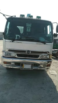 سياره هينو انجر كرين موديل:2001: سياره مخالف 4سلايت شاصي مكفول تلفون:0...