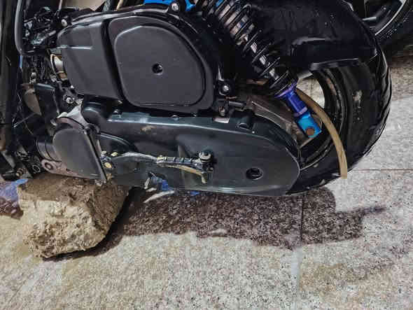 دراجه سكنس محرك ماكس للبيع مفتوحه مره وحده المحرك خير من الله هندر  تشتغل *********** الشراي يتصل ب250 وبيها مجال للشراي
