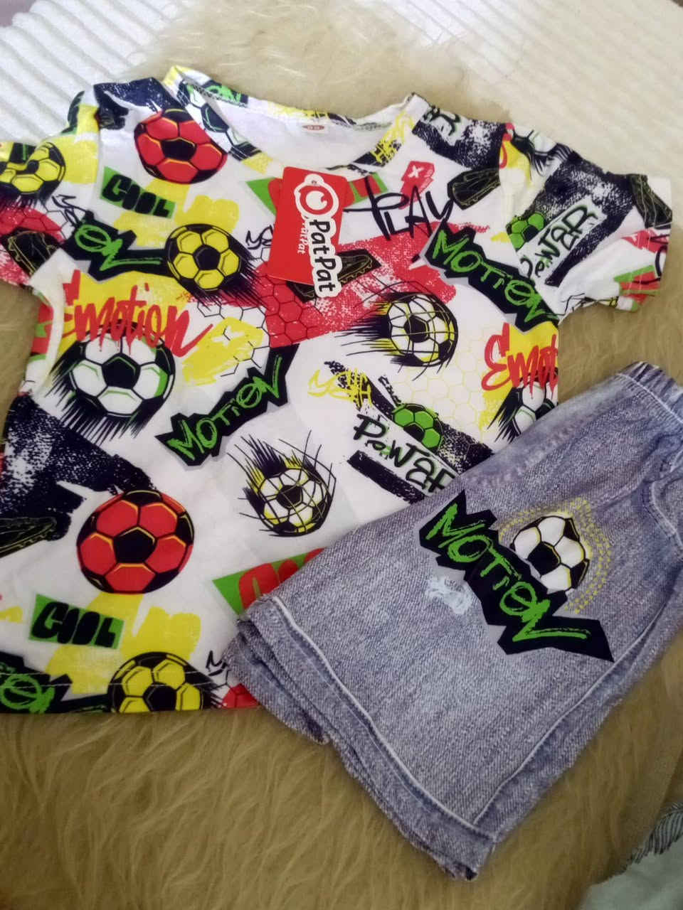 مرحبا بنات جبتلكم بضاعه بات بات جديد غير مستخدم واسعار حلوه ومناسبه واعمار مختلفه ولادي بناتي التفاصيل عالخاص ويوجد توصيل داخل وخارج كركوك


**إذا كنت صاحب هذا الإعلان وتريد حذفه لأي سبب، رجاءا أرسل رسالة إلى الدعم الفني**