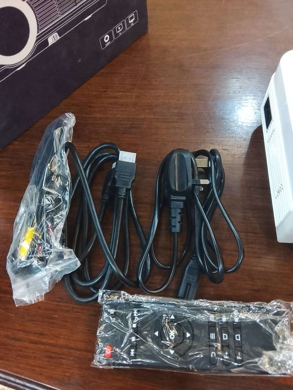 داتا شو للبيع فحم قيم واخذ توصيل موجود
***********
