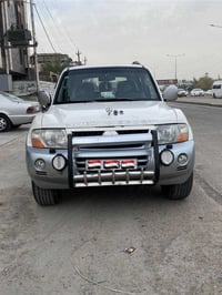 باجيرو ٢٠٠٧ بجعه  سيارة حلوه. خير من الله.    مكفوله من ضربة والصبغ. و...