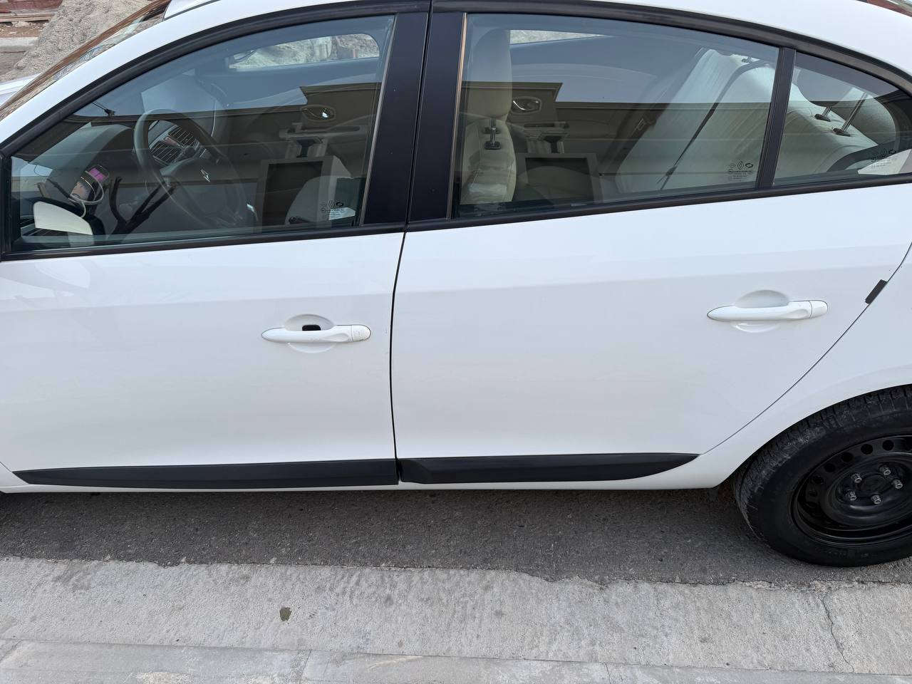 Renoflions
ڕینۆ فلیۆنس
تێبینی لەسەر کاڵا
ڕینۆ فلیوۆنس ٢٠١٦
عەلامەت گەورە
بێ بۆیاخ دەعامی بۆ دەعامی
هەمو گیانی وەکو شەریکەیە
١٠٦ هەزار ڕۆشتوە
دوای سفرەوە لای خۆمە...
....
سەنەوی تا 2028 بەناوی خۆمەوە
دو سویچی شەریکە
حاسەی دواوە
شاشەو کامێرە و ڤۆلیۆم
پاتری تازەی لەسەرە زەمانی ساڵێکە
بانسی تازەی لەسەرە
ڕۆنی مەکینەو هایدرۆلیکی مانگێکە گۆڕاوە
مەکینەو تەبرید و گێڕی بەشەرت
زۆر پاکە ماڵی دۆستە
مەکینەی نەکراوەو زۆر پاک تەنها گێڕی کراوەتەوە بەشەرتە ئەویش
٨٩ معامەلەیەکی کەم
٠٧٧١نۆ.نۆ.یەک.سێ.سێ.نۆ.دوو

*********** وتسئاپ ڤایبەر السليمانية, العراق
