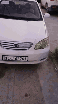 2011 كير عادي مكفوله من الحادث بيها بارد بسيط و رش صندوك بسبب شخوط من فوك بس مكينه لانسر بلادي السعر ٦٢ *********** مكاني الوزيريه اذا اكو مراوس ب اوبترا
