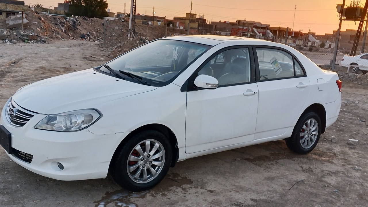 للبيع بيوايدي موديل 2014 مزاد وزارة الداخلية اوتماتيك  سياره جاهزه مابيه كل نقص سعره 36 ورقة وبيه مجال مكان ناصريه الرفاعي مكلف بلنشر ***********
