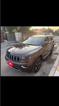 جيب گراند شيروكي 2018 (خليجي وكالة ليث العبيدي) فول مواصفات عدى الجكات...