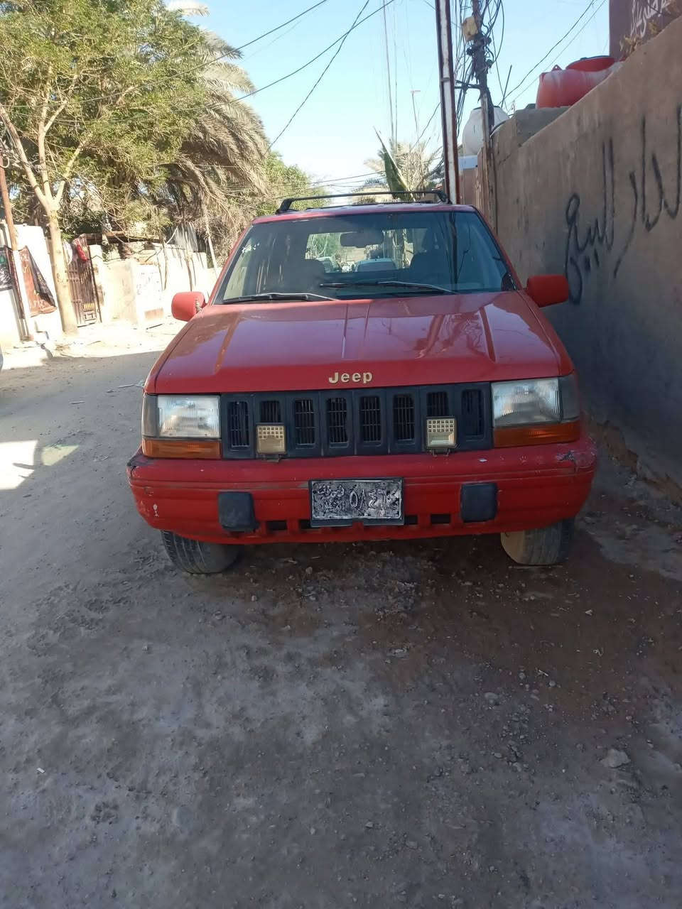 جيب شيروكي للبيع موديل 93 سياره مكفوله كفاله عامه خير من الله سياره مكينه وكير كله جديد وسياره رقمها انبار منفيس أوراق موجوده بيها واجهيه اي استفسار بخصوص السيارة وسعرها 26 قفل الاتصال على الرقم ***********
