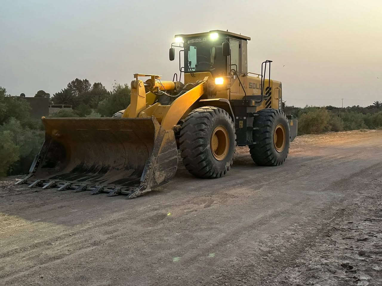 سلام عليكم شفل للبيع موديل 20 محرك كتر  مكفوله كفاله عامه مامفتوح بيها برغي مرقمه وجاهزه شرط الفحص للاستفسار اتصل وبيك خير وتدلل  ***********
***********
