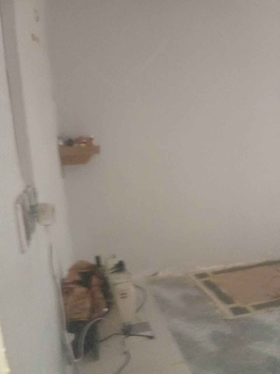بيت حلو ومرتب كلش نظيف زراعي الحمد نزلت سيد عوده ميتين متر مربع غرفتين صاله 9متر كبيره مطبخ كبير صحيات داخليه اوصحيات خارجيه براني 8متر كافت الخدمات متوفره كهربا ماي مولده قريب على شارع الزوار السعر 22اوبيه مجال حق الجيه ارقام الهاتف بيهن واتساب ***********.   ***********.  مرقم من قبل البلديه سند 25 امداور

