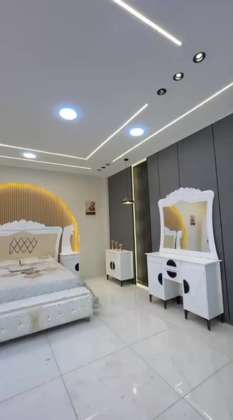 من اااااجمل النجارة العراقية 
غرف نوم مع هيام للأثاث 
🆕 وصلنا موديل جديد من غرف النوم العصرية
✨ تصميم أنيق يناسب كل بيت
✨ جودة عالية وصناعة متقنة
💰 السعر: (((مليون ))) فقط مع الشد ونقل داخل بغداد اما باقي المحافظات التوصيل باسعار مناسبة✨
📦 مواصفات الغرفة:
• الخارج الغرفة تحفير SNS MDF سماكة 5 ملم 
• الداخل  صاج معاكس 3 ملم 
• صبغ حراري درجة أولى
• تصميم زاوية كنتوري بارتفاع الكنتور
• سرير بلايوود أسود بـ 6 أرجل قوية
📏 قياس الكنتور:
• الارتفاع: 2.40 متر
• العرض: الكنتور مع زاوية الملابس 4 متر ✨
➕ إضافات اختيارية حسب الطلب:
• شازلون مخزن + طابورية 75 ألف
• شازلون مقعد + طابورية 50 ألف
• دوشك 150 ألف🚚 النقل والشد متوفر — الأجرة حسب العنوان
📩 للطلب والحجز راسل الصفحة الآن
🌹 هيام للأثاث — عنوان الأناقة
الحجز و الاستفسار واتساب *********** 📞
*********** ☎️
