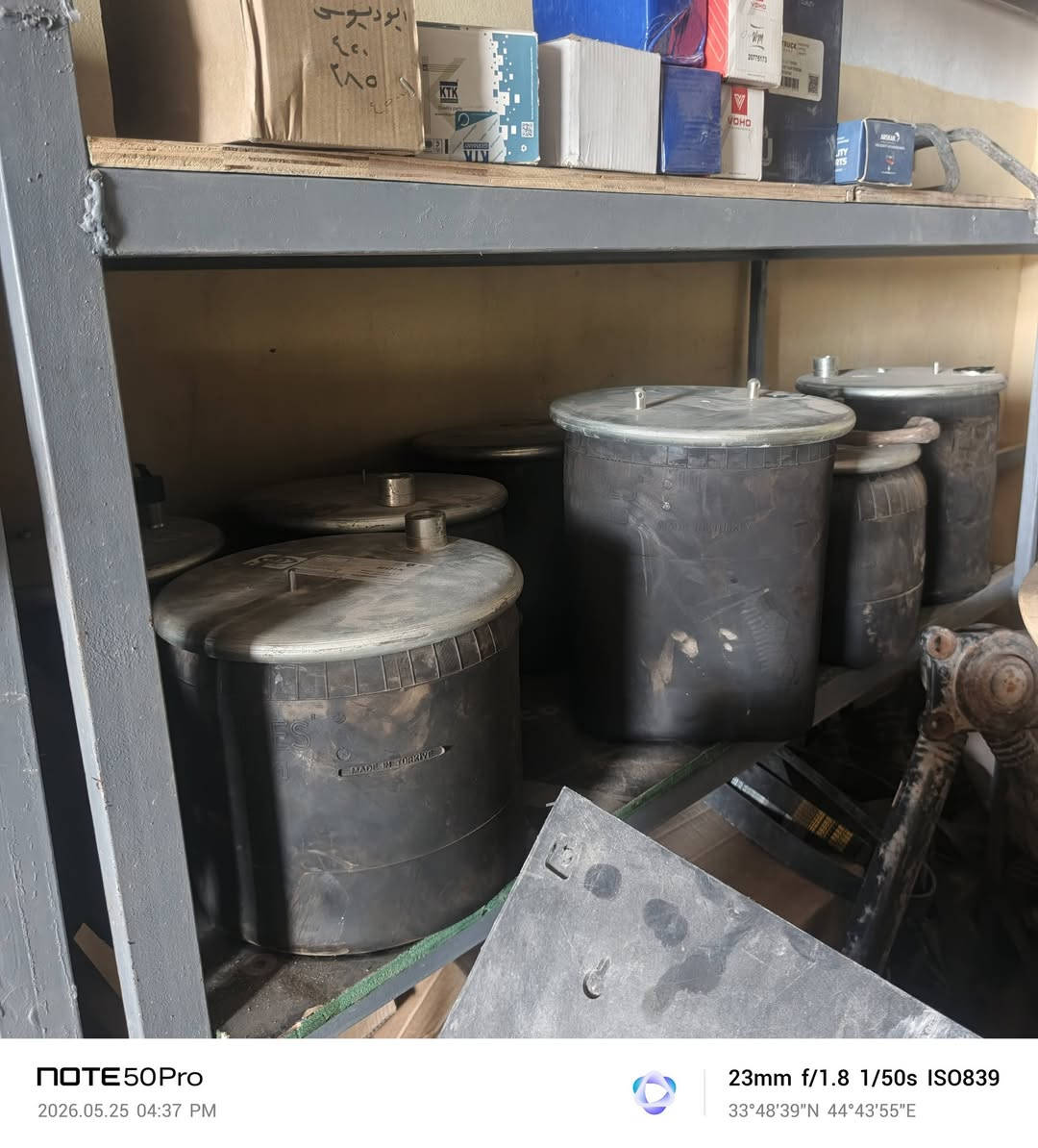 بيع جميع قطع غيار الشاحنات بانسب الأسعار العنوان ديالى بعقوبه قرب محطه القمه الذهبية. ( *********** /***********)
