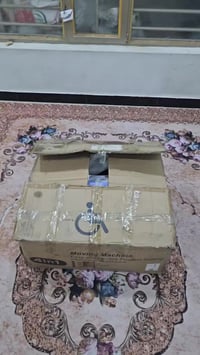 كرسي متحرك ٤في١ • نقل ورفع مرضى • حمولة ١٢٠كج