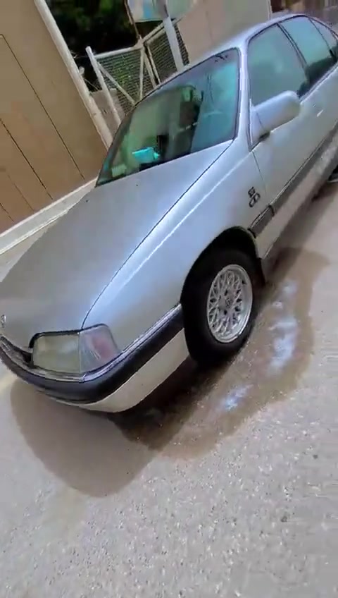 السلام عليكم سياره اوميجا للبيع حداديه وجير مكينه خير من الله رقم نجف 48 بيها مجال ***********
