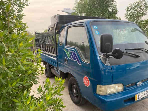 للبيع كيا فنتيرا موديل ١٩٩٨ كفاله عامه من ضربه ومن معجون مكنيه وكير واكسل هم مكفولات سياره جاهزه بدوان اي نقص مكينه ٣٠٠٠  مكاني بغداد حي العامل ‭*********** بغداد
