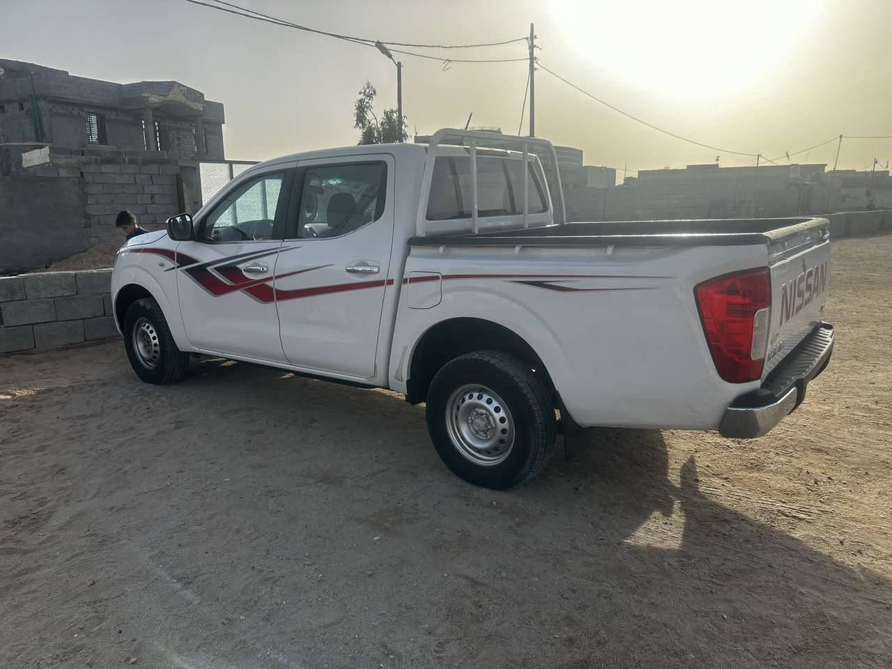 نيسان نيفارا موديل 2016 تبديل بنيد أثر حالوب والقماره شوف العين مكفوله من الضربه والصبغ  رقم بصره انگليزي سنويه مجدده لغايه 2030 سياره جاهزه اي نقص ما بيها مكينه لا تنقيص ولا تبخير حداديه وتخم تاير كله جديد العنوان مكان السياره بصره رقم *********** السعر 123 وبيها مجال
