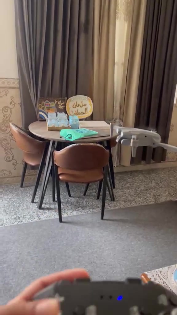 اخوان مني 3
شغال ومفحوص وجاهز 
تصوير جدا راقي
برشلس 
ريش اضافية 
السعر 45 مع االتوصيل 
***********
